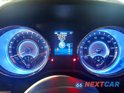 Zdjęcie 9 z 12 samochodu: 2014 CHRYSLER 300C VIN:2C3CCAKG0EH157619 - miniatura