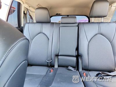 Zdjęcie 10 z 13 samochodu: 2025 TOYOTA GRAND HIGHLANDER XLE VIN:5TDAAAA53SS028540 - miniatura