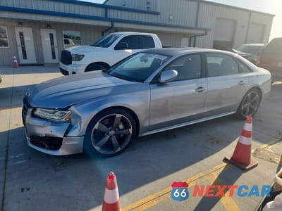 2017 AUDI A8 L QUATTRO WAU43AFD0HN017644 - główne zdjęcie licytacji z USA - miniatura