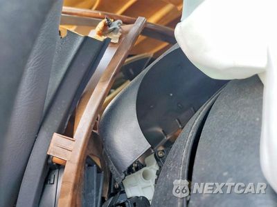 Zdjęcie 9 z 12 samochodu: 2002 HYUNDAI ELANTRA GLS VIN:KMHDN45D92U318244 - miniatura