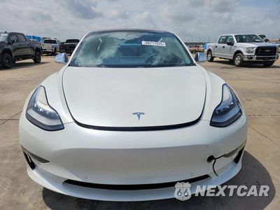 Piąte zdjęcie samochodu w środku: 2019 TESLA MODEL 3 VIN:5YJ3E1EB8KF513659 - miniatura