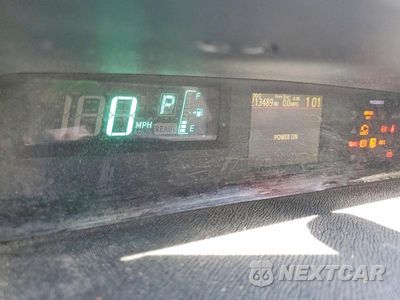 Zdjęcie 9 z 12 samochodu: 2013 TOYOTA PRIUS C THREE VIN:JTDKDTB34D1532843 - miniatura