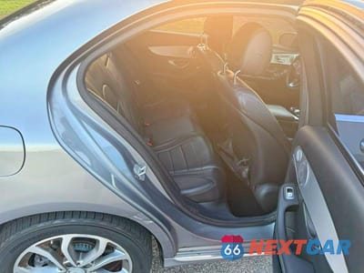 Zdjęcie 6 z 11 samochodu: 2015 MERCEDES-BENZ C 300 4MATIC VIN:55SWF4KB6FU028263 - miniatura