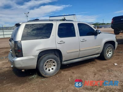 Trzecie zdjęcie samochodu z tyłu: 2008 CHEVROLET TAHOE K1500 VIN:1GNFK13008R170007 - miniatura