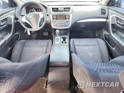 Zdjęcie 8 z 12 samochodu: 2017 NISSAN ALTIMA 2.5 S VIN:1N4AL3AP8HC114031 - miniatura