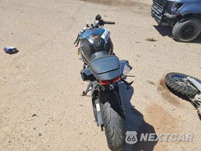 Czwarte zdjęcie samochodu z boku: 2015 SUZUKI GSX-R600 VIN:JS1GN7FA6F2100653 - miniatura