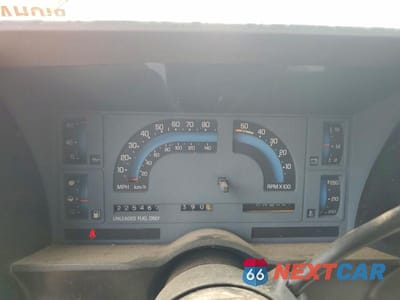 Zdjęcie 9 z 12 samochodu: 1988 CHEVROLET BLAZER S10 VIN:1GNCS18ZXJ8237265 - miniatura