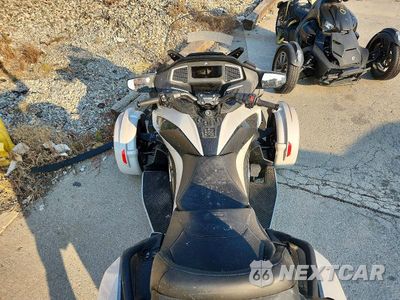 Zdjęcie 6 z 8 samochodu: 2021 CAN-AM SPYDER ROADSTER RT VIN:2BXNBDD49MV001056 - miniatura
