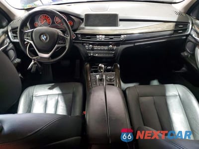 Zdjęcie 8 z 13 samochodu: 2016 BMW X5 XDRIVE35I VIN:5UXKR0C59G0S92312 - miniatura