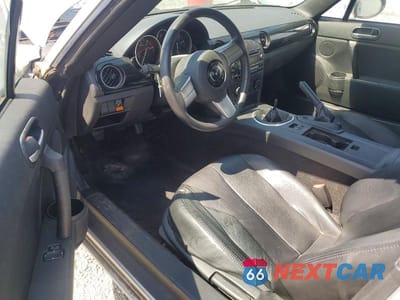 Zdjęcie 8 z 12 samochodu: 2006 MAZDA MX-5 MIATA VIN:JM1NC25F560121346 - miniatura