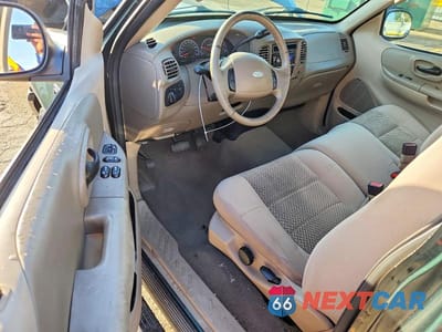 Zdjęcie 8 z 12 samochodu: 2004 FORD F-150 HERITAGE CLASSIC VIN:2FTRF17W84CA22624 - miniatura