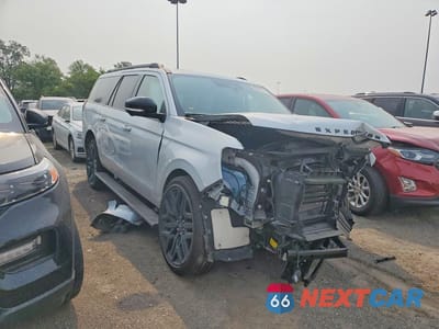 Czwarte zdjęcie samochodu z boku: 2026 FORD EXPEDITION MAX PLATINUM VIN:1FMJK1MG3TEA03943 - miniatura