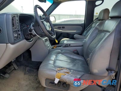 Zdjęcie 7 z 13 samochodu: 2001 CHEVROLET SUBURBAN K2500 VIN:3GNGK26U31G162661 - miniatura