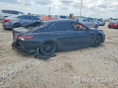 Trzecie zdjęcie samochodu z tyłu: 2022 TOYOTA CAMRY XSE VIN:4T1K31AK9NU586425 - miniatura