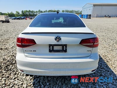 Zdjęcie 6 z 12 samochodu: 2018 VOLKSWAGEN JETTA SPORT VIN:3VWD17AJ8JM206550 - miniatura