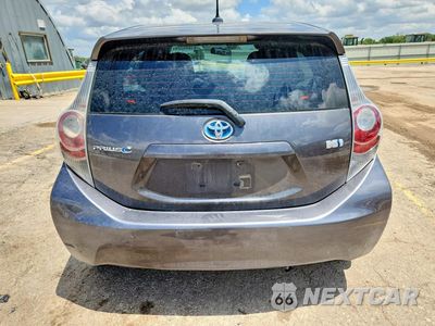 Zdjęcie 6 z 12 samochodu: 2014 TOYOTA PRIUS C THREE VIN:JTDKDTB35E1073436 - miniatura