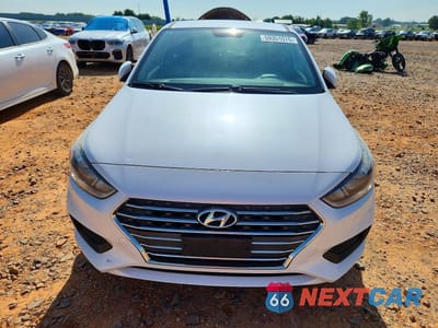 Piąte zdjęcie samochodu w środku: 2019 HYUNDAI ACCENT SE VIN:3KPC24A3XKE058196 - miniatura