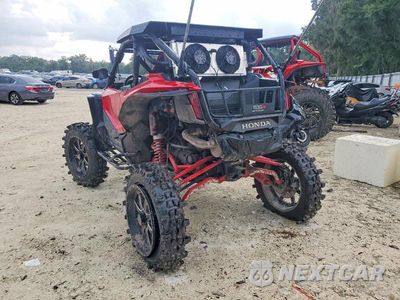 Trzecie zdjęcie samochodu z tyłu: 2019 HONDA SXS1000S UTILITY VEHICLE VIN:1HFVE0549K4003631 - miniatura