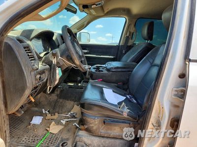Zdjęcie 7 z 12 samochodu: 2019 RAM 2500 TRADESMAN VIN:3C6UR5HJ3KG652473 - miniatura