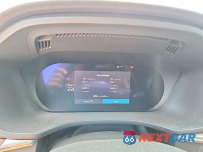 Zdjęcie 9 z 14 samochodu: 2024 VOLVO XC60 PLUS VIN:YV4L12RL7R1846276 - miniatura