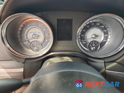 Zdjęcie 9 z 13 samochodu: 2013 CHRYSLER 300 SRT-8 VIN:2C3CCAFJ2DH513220 - miniatura