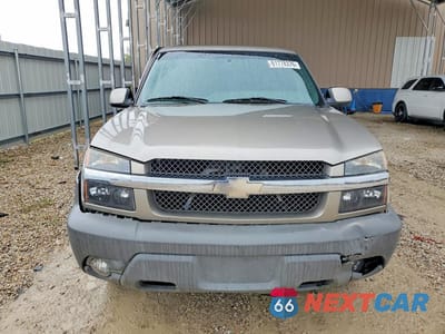 Piąte zdjęcie samochodu w środku: 2002 CHEVROLET AVALANCHE K1500 VIN:3GNEK13T92G131056 - miniatura