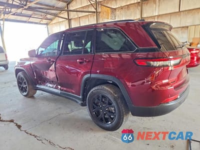 Drugie zdjęcie samochodu z przodu: 2025 JEEP GRAND CHEROKEE LAREDO VIN:1C4RJHAGXSC273561 - miniatura