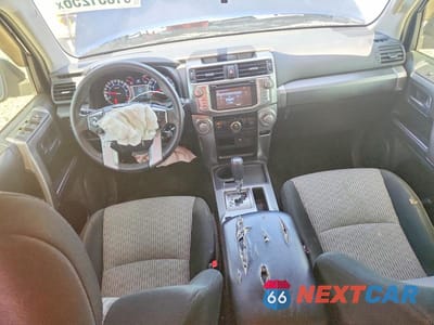 Zdjęcie 8 z 12 samochodu: 2019 TOYOTA 4RUNNER SR5 VIN:JTEZU5JR2K5198250 - miniatura