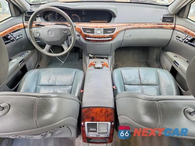Zdjęcie 8 z 12 samochodu: 2007 MERCEDES-BENZ S 550 VIN:WDDNG71X27A042850 - miniatura