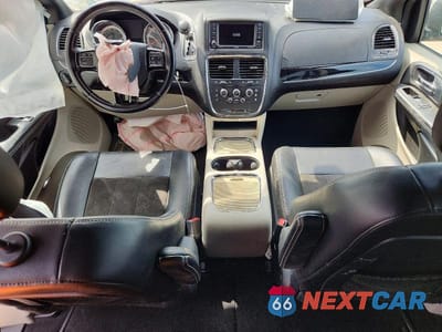 Zdjęcie 8 z 14 samochodu: 2020 DODGE GRAND CARAVAN SXT VIN:2C4RDGCG8LR177709 - miniatura