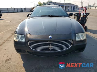 Piąte zdjęcie samochodu w środku: 2006 MASERATI QUATTROPORTE M139 VIN:ZAMCE39A160021830 - miniatura