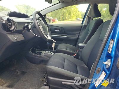Zdjęcie 7 z 12 samochodu: 2016 TOYOTA PRIUS C TWO VIN:JTDKDTB39G1123225 - miniatura