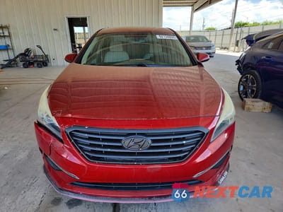 Piąte zdjęcie samochodu w środku: 2015 HYUNDAI SONATA SE VIN:5NPE24AF1FH175010 - miniatura