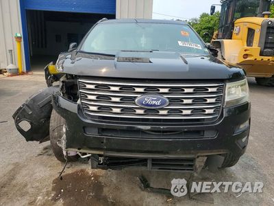 Piąte zdjęcie samochodu w środku: 2017 FORD EXPLORER XLT VIN:1FM5K7DH7HGC08447 - miniatura