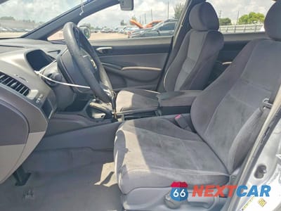 Zdjęcie 7 z 12 samochodu: 2008 HONDA CIVIC LX VIN:2HGFA16528H521746 - miniatura