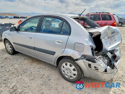 Drugie zdjęcie samochodu z przodu: 2008 KIA RIO BASE VIN:KNADE123186297320 - miniatura