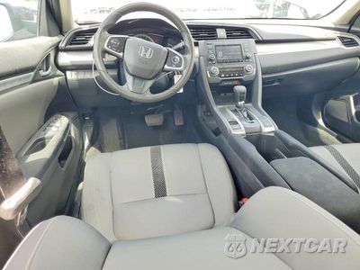 Zdjęcie 8 z 12 samochodu: 2017 HONDA CIVIC LX VIN:19XFC2F59HE052357 - miniatura