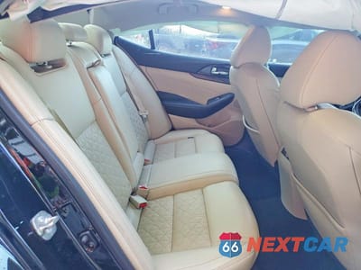 Zdjęcie 19 z 24 samochodu: 2017 NISSAN MAXIMA PLATINUM VIN:1N4AA6AP2HC434355 - miniatura