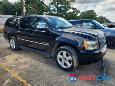 Czwarte zdjęcie samochodu z boku: 2010 CHEVROLET SUBURBAN C1500 LTZ VIN:1GNUCKE02AR173357 - miniatura