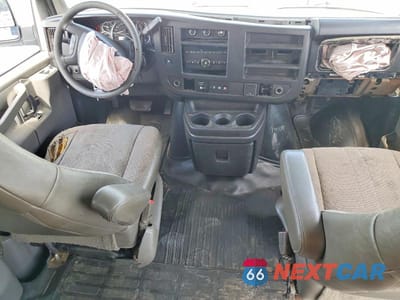 Zdjęcie 8 z 13 samochodu: 2017 CHEVROLET EXPRESS G3500 LT VIN:1GAZGPFF4H1132961 - miniatura