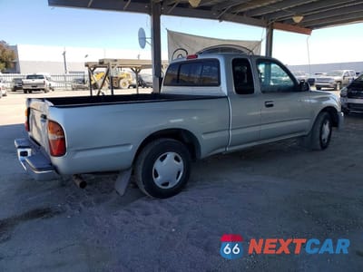Trzecie zdjęcie samochodu z tyłu: 2000 TOYOTA TACOMA XTRACAB VIN:4TAVL52N1YZ641891 - miniatura