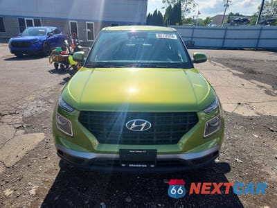 Piąte zdjęcie samochodu w środku: 2022 HYUNDAI VENUE SE VIN:KMHRB8A3XNU200999 - miniatura