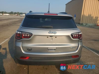 Zdjęcie 6 z 13 samochodu: 2022 JEEP COMPASS LATITUDE VIN:3C4NJDBB4NT186032 - miniatura