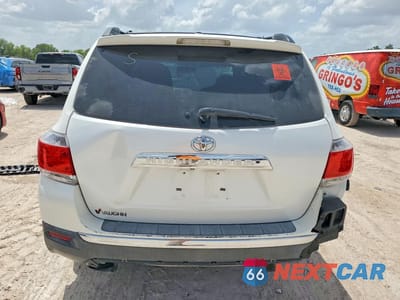 Zdjęcie 6 z 12 samochodu: 2012 TOYOTA HIGHLANDER SE VIN:5TDZK3EH2CS069310 - miniatura