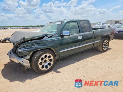 2002 GMC NEW SIERRA C1500 2GTEC19T121382126 - główne zdjęcie licytacji z USA - miniatura