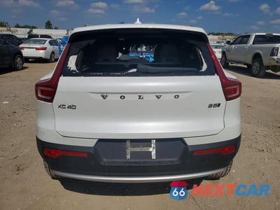Zdjęcie 6 z 12 samochodu: 2023 VOLVO XC40 ULTIMATE VIN:YV4L12UA8P2060161 - miniatura