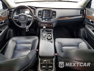 Zdjęcie 8 z 14 samochodu: 2016 VOLVO XC90 T6 VIN:YV4A22PK5G1075540 - miniatura