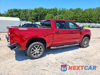 Trzecie zdjęcie samochodu z tyłu: 2020 CHEVROLET SILVERADO K1500 LT TRAIL BOSS VIN:1GCPYFED1LZ112098 - miniatura