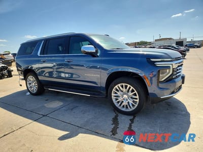 Czwarte zdjęcie samochodu z boku: 2026 CHEVROLET SUBURBAN K1500 PREMIER VIN:1GNS6FKL8TR112098 - miniatura