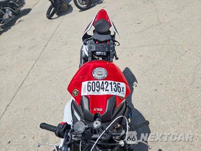 Piąte zdjęcie samochodu w środku: 2026 YAMAHA YZF1000 VIN:JYARNA7E5TA001414 - miniatura